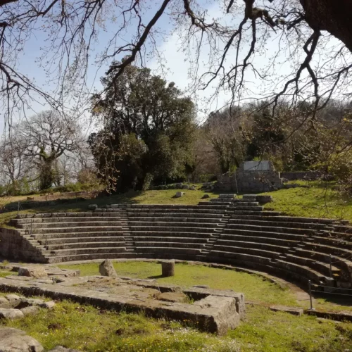 Il Monte Tuscolo: Un Viaggio tra Natura Mito e Storia